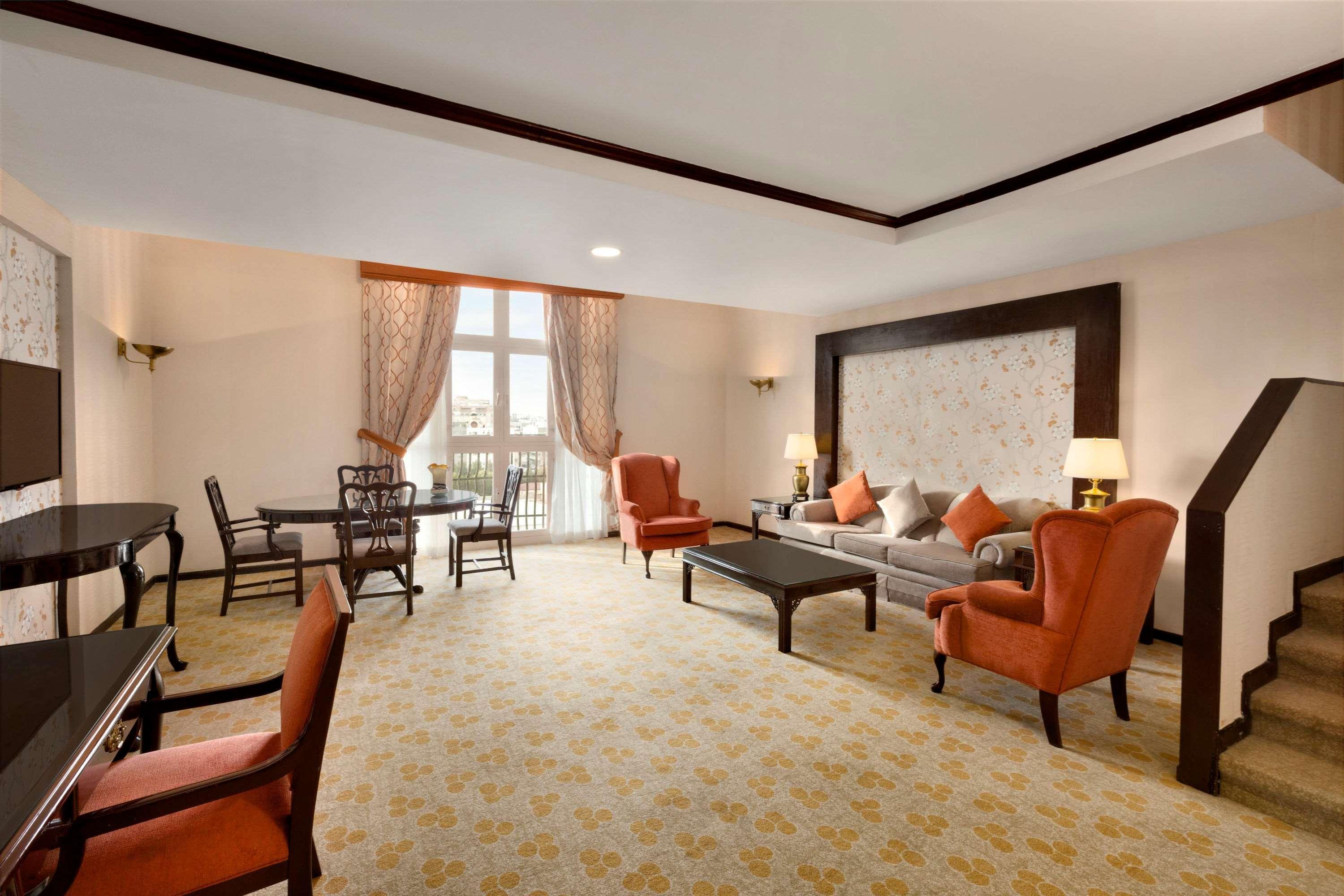 Hawthorn Suites By Wyndham El-Huber Dış mekan fotoğraf